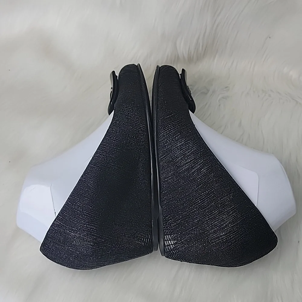 Stuart Weitzman stuart weitzman